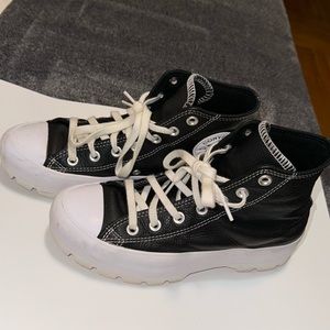 Converse Platform size 7